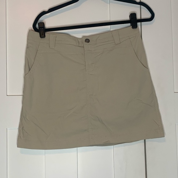 Eddie Bauer Dresses & Skirts - Eddie Bauer Tan Skirt with shorts underneath Size 8